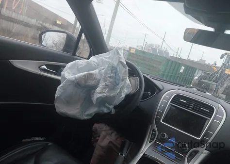 2020 Lincoln Nautilus Standard from USA, damaged, VIN 2LMPJ8J93LBL34744